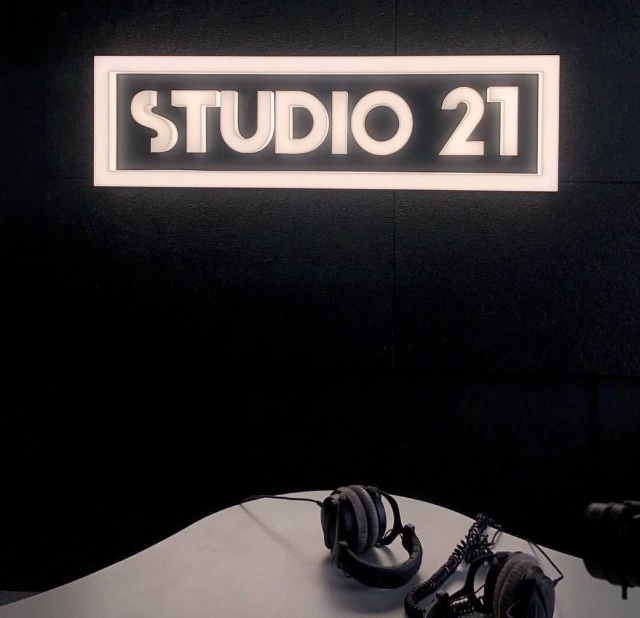Studio 21 101.8 FM, г. Киров